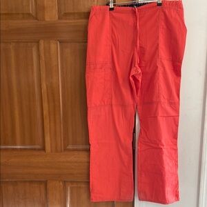 Women’s size L, Scrubstar Coral Pink Cargo Style Scrub Pants!